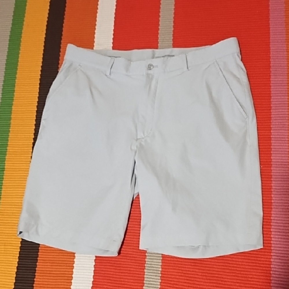 Greg Norman Collection Light Gray Flat Front Shorts